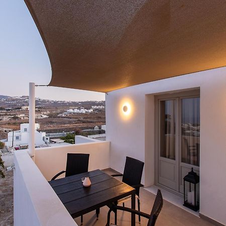 Santorini Villatzio Suites Mesaria Exterior photo