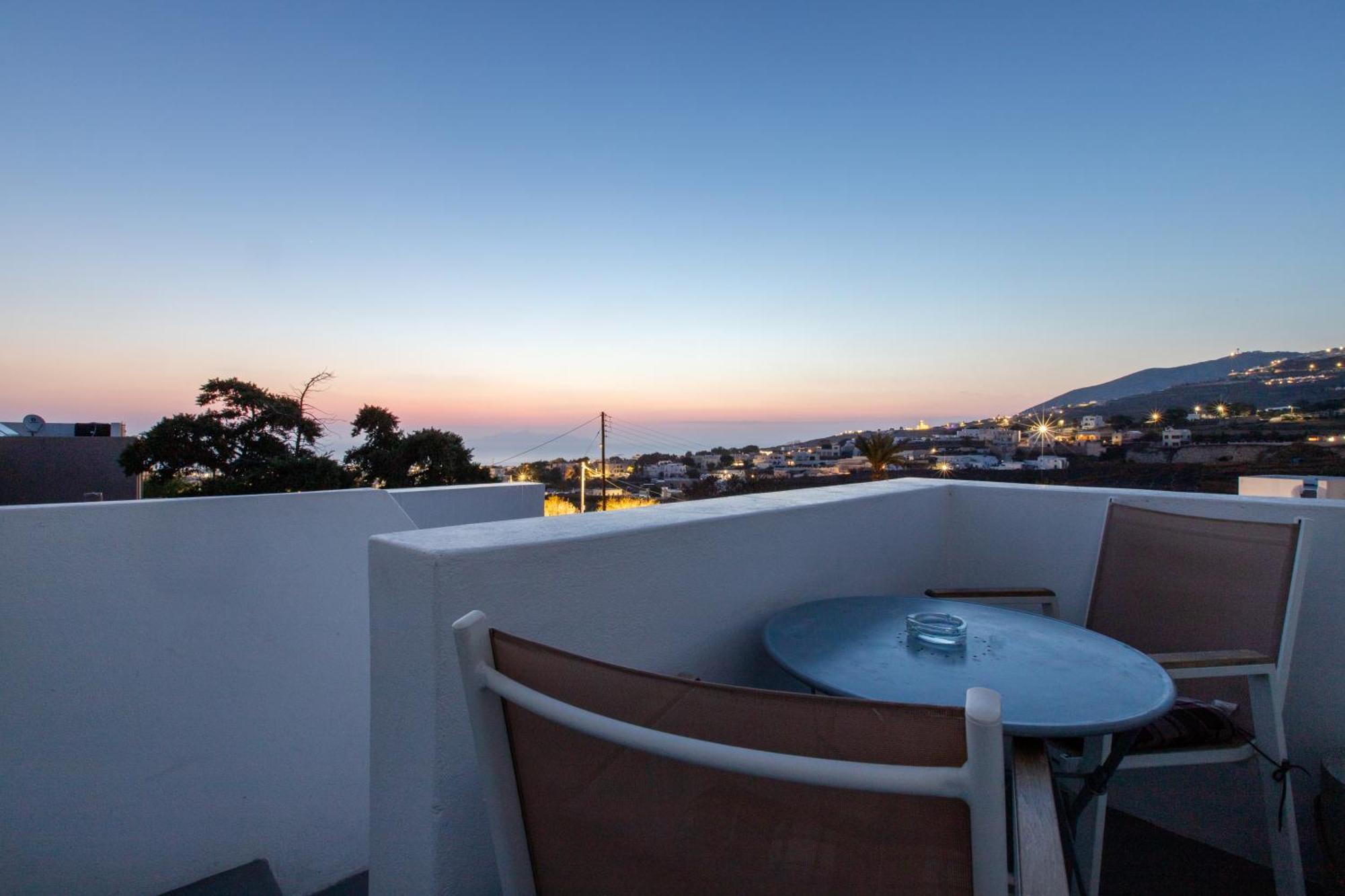 Santorini Villatzio Suites Mesaria Exterior photo