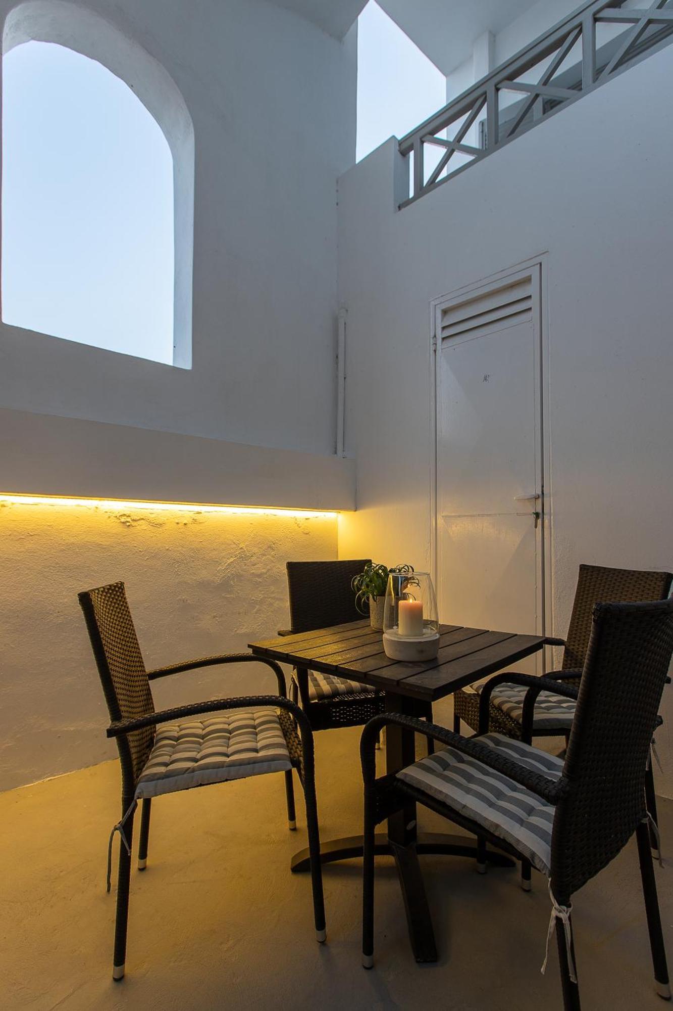 Santorini Villatzio Suites Mesaria Exterior photo