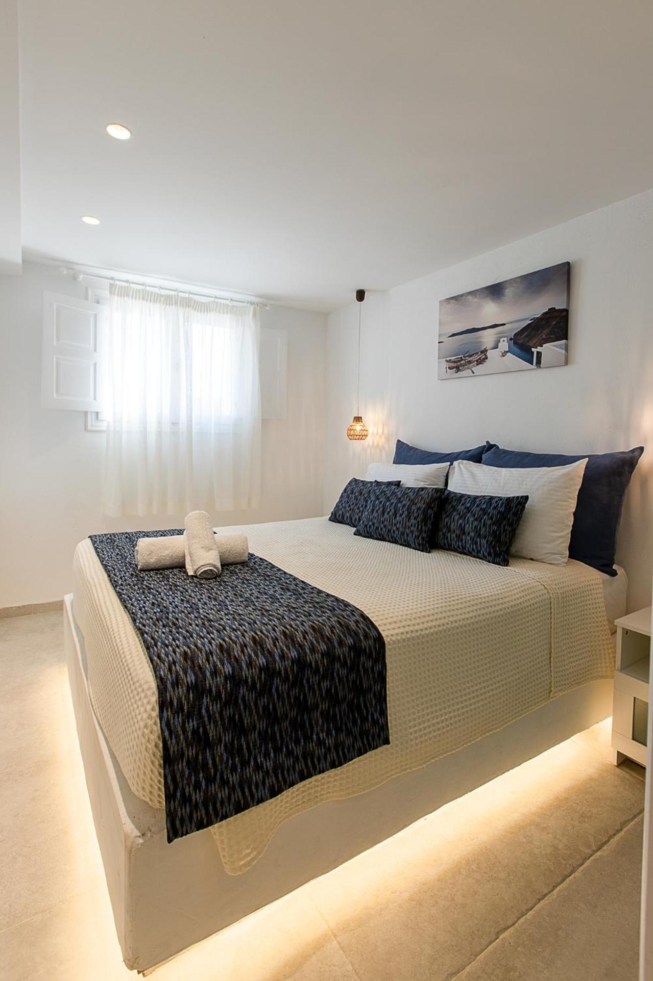 Santorini Villatzio Suites Mesaria Exterior photo